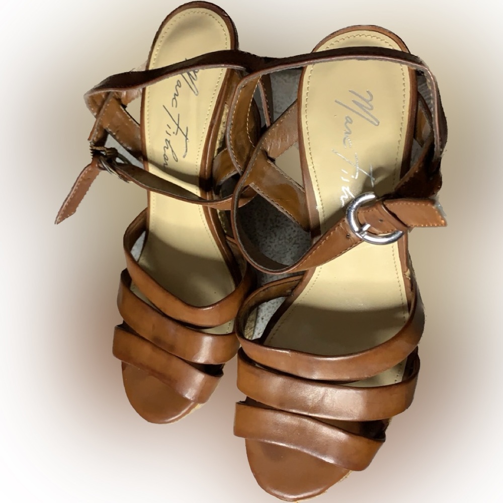 Marc Fisher Brown chunky platform heels